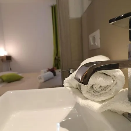 Green King With Sea View Balcony Bed & Breakfast Otranto