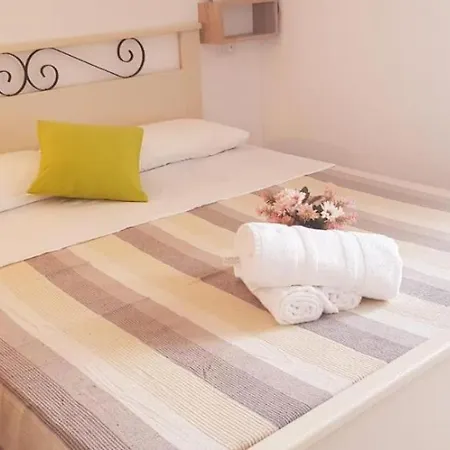 Green King With Sea View Balcony Bed & Breakfast *
